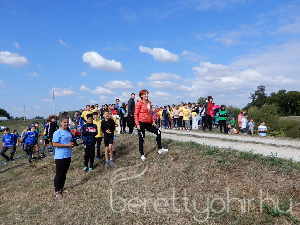 Mezei futóbajnokság Berettyóújfaluban 11